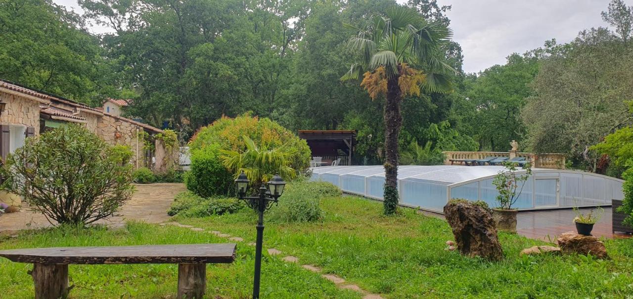 Villa Eden Vert Файенс Екстериор снимка