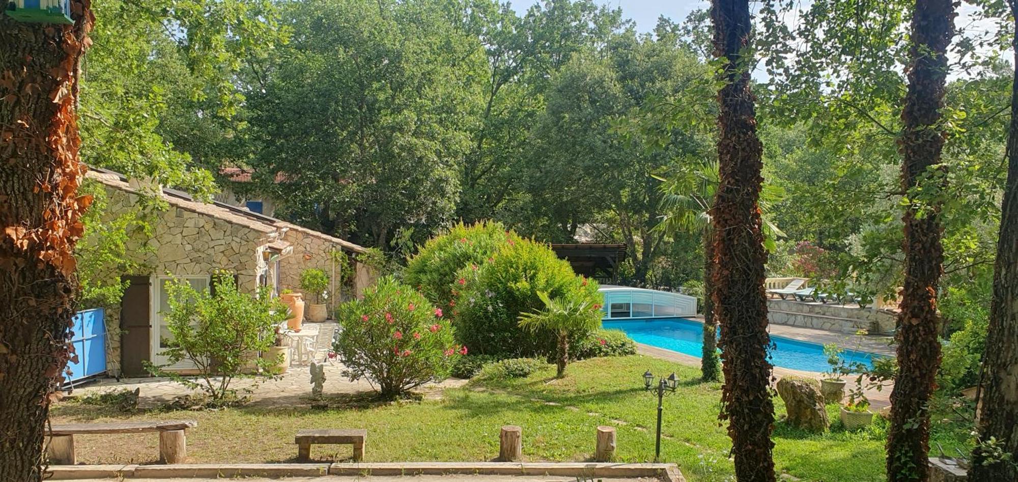 Villa Eden Vert Файенс Екстериор снимка