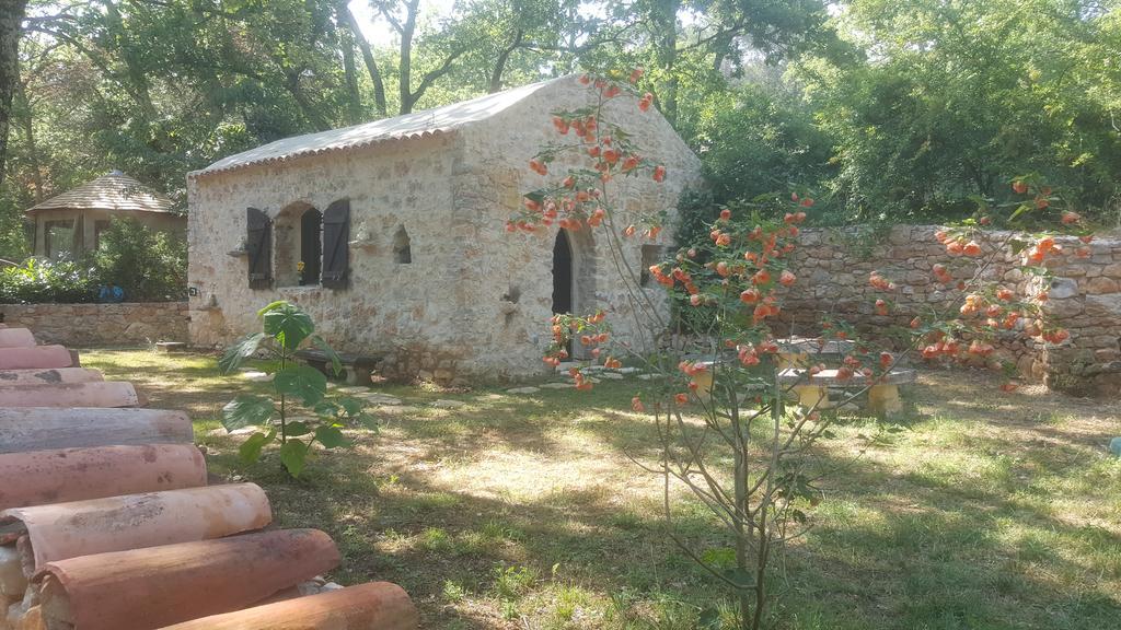 Villa Eden Vert Файенс Екстериор снимка