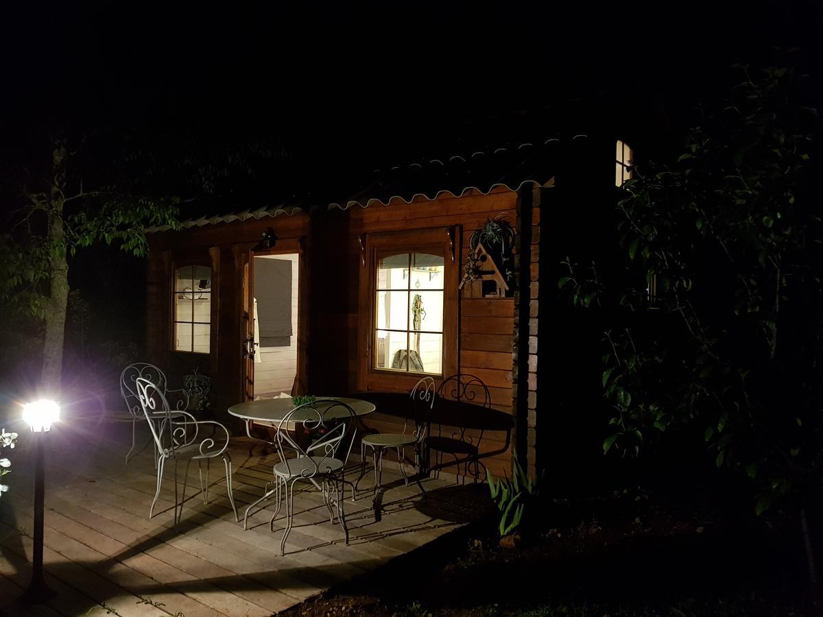 Villa Eden Vert Файенс Екстериор снимка